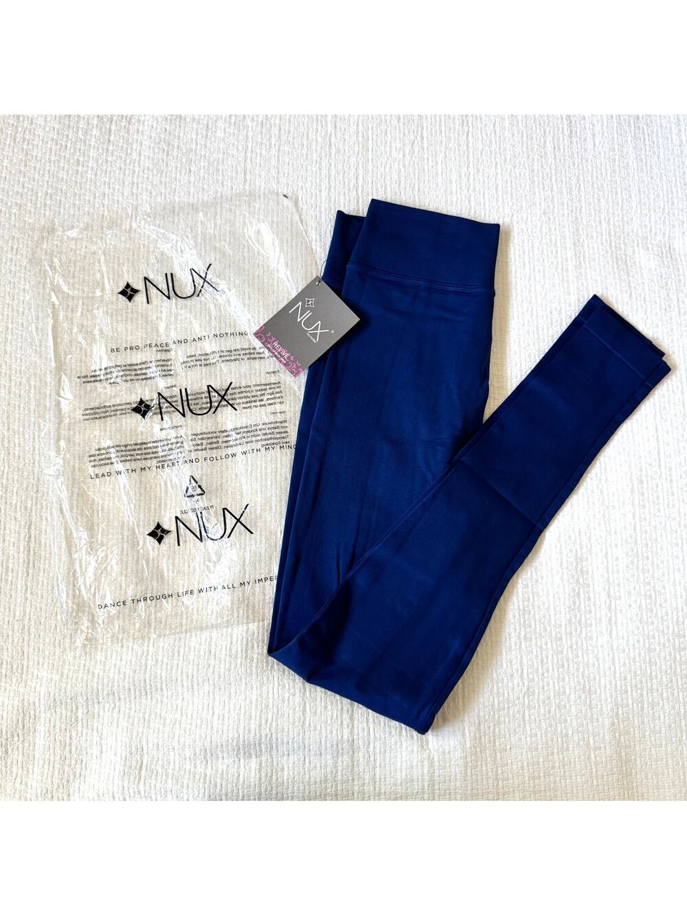 NUX Navy V Ankle Leggings NWT High Rise Yoga Pants Small Minimalist Athleisure
